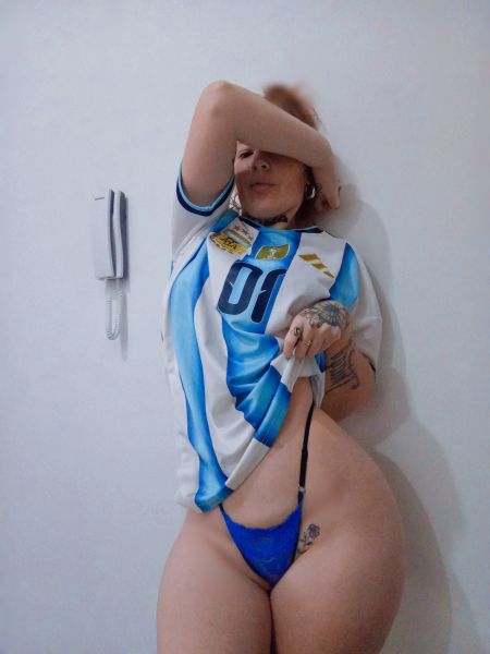 Hola 👋🏻 amor como estás ? Me presento soy Marilu ❣️ una niña dulce y delicada 😍 Soy muy tranquila y en la cama muy traviesa y juguetona me encanta el sexo sobre todo el oral 😋 Me gusta hacerlo suavecito con mucha lengua 😜 Brindo todos los servicios sólo consultame y te comento 😘 La vas a pasar super rico con Migo espero tú msj y gracias por visitar mi perfil 💋