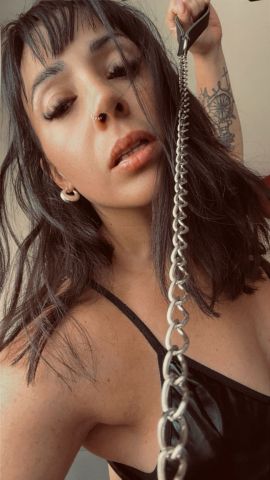 Mia 