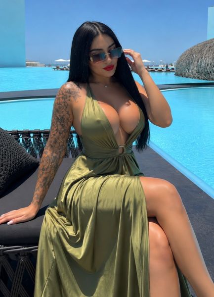 OUTCALL 😍😘🥰🥰😘😘😘😘😘😘o INCALL AMOR . Disponible para pasar un momento agradable y lleno de fantasías 👅👅🫦🫦🌹😜🦋