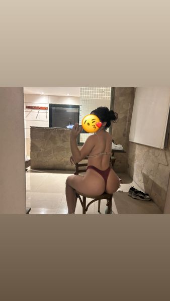 Veni jugamos cojemos la pasamos bien de 2 de 3 como quiera pero la pasamos bien ah todo o nada amores 🥵🔥🔥🔥😘