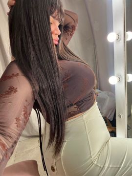 Mia
