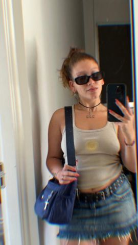 Debra 